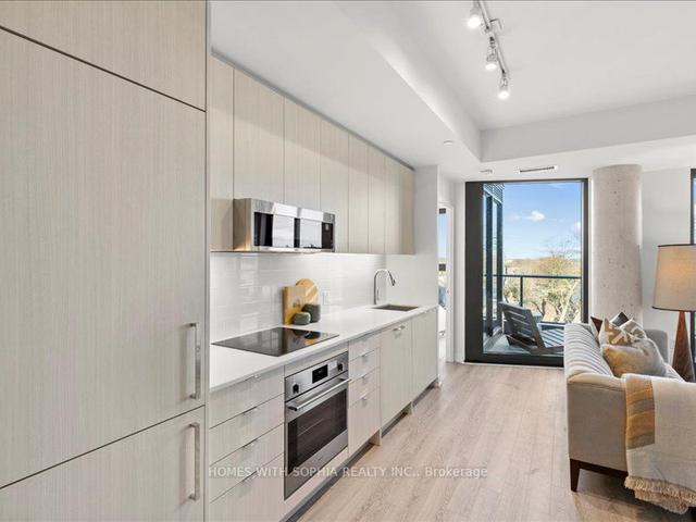 607 - 250 Lawrence Ave W, Condo with 2 bedrooms, 2 bathrooms and 1 parking in Toronto ON | Image 7