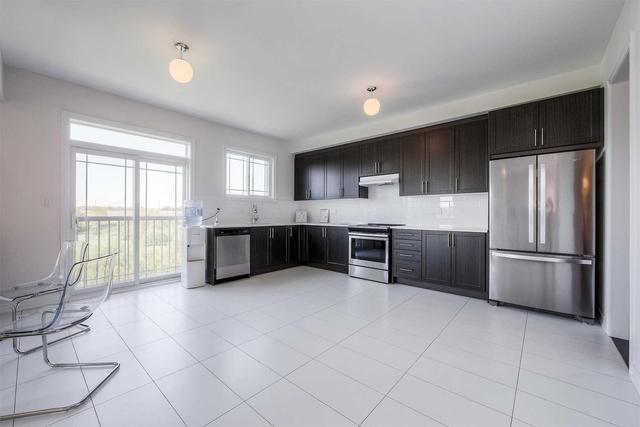 53 Roma Dr, House detached with 4 bedrooms, 4 bathrooms and 2 parking in Whitby ON | Image 7