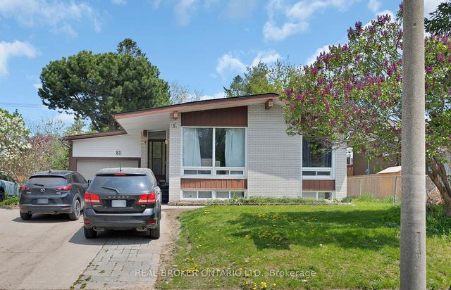 81 Secord Ave, House detached with 5 bedrooms, 2 bathrooms and 7 parking in Kitchener ON | Image 1