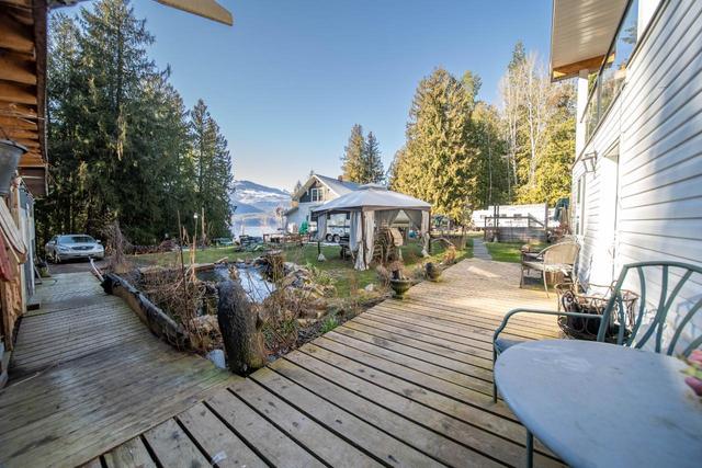 1766 Riondel Road N, House detached with 3 bedrooms, 2 bathrooms and null parking in Central Kootenay A BC | Image 59