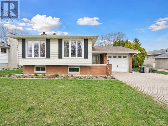 167 Brien Avenue East, House detached with 3 bedrooms, 2 bathrooms and null parking in Essex ON | Image 3