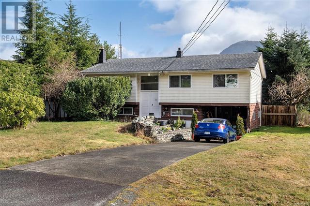261 Ambleside Dr, House detached with 4 bedrooms, 2 bathrooms and 2 parking in Sayward BC | Image 1