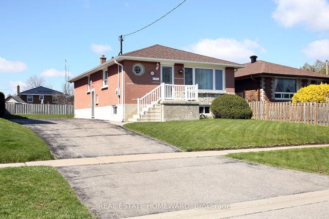 868 Myers St, House detached with 3 bedrooms, 2 bathrooms and 5 parking in Oshawa ON | Image 12