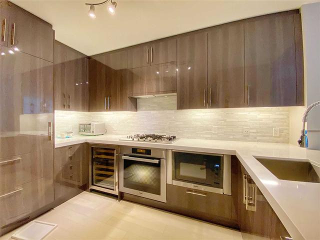 th125 - 29 Queens Quay E, Townhouse with 2 bedrooms, 3 bathrooms and 1 parking in Toronto ON | Image 3