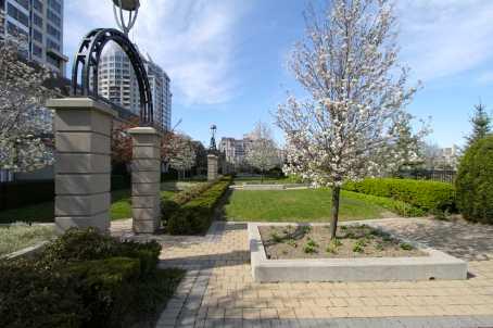 th5 - 3 Rean Dr, Townhouse with 2 bedrooms, 3 bathrooms and 1 parking in Toronto ON | Image 9