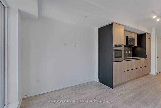 310 - 2 Augusta Ave, Condo with 1 bedrooms, 2 bathrooms and 0 parking in Toronto ON | Image 29