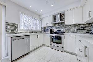 807 - 28 Rosebank Dr, Townhouse with 4 bedrooms, 3 bathrooms and 2 parking in Toronto ON | Image 29