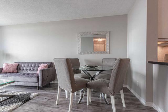 1706 - 4889 Kimbermount Ave, Condo with 1 bedrooms, 1 bathrooms and 1 parking in Mississauga ON | Image 2