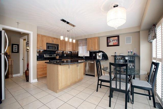 5252 Nova Cres, House detached with 3 bedrooms, 4 bathrooms and 2 parking in Burlington ON | Image 11