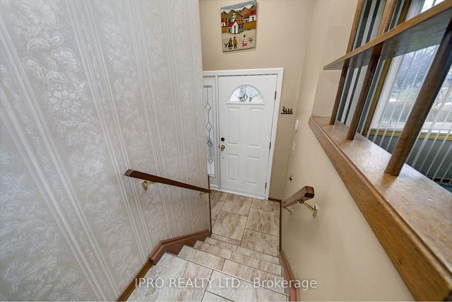 134 Brant Ave, House detached with 3 bedrooms, 2 bathrooms and 3 parking in Guelph ON | Image 29