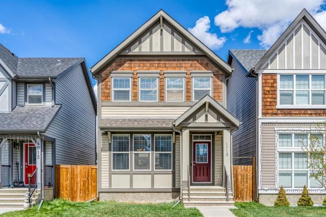 4016 New Brighton Grove Se, House detached with 3 bedrooms, 2 bathrooms and 2 parking in Calgary AB | Card Image