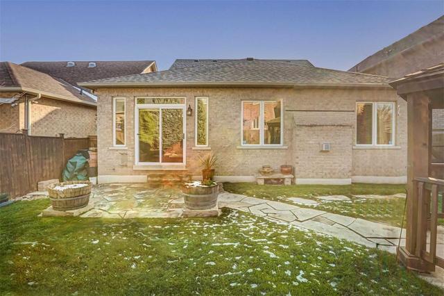 180 Ivy Glen Dr, House detached with 3 bedrooms, 3 bathrooms and 4 parking in Vaughan ON | Image 24