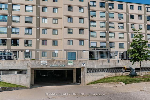 606 - 18 Holborn Crt, Condo with 2 bedrooms, 2 bathrooms and 1 parking in Kitchener ON | Image 12