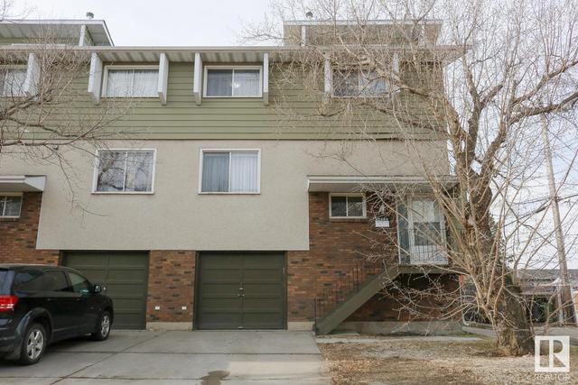 05/07/09 - 15603 104 Av Nw, House attached with 8 bedrooms, 4 bathrooms and null parking in Edmonton AB | Image 3