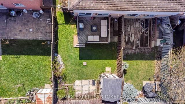 18 Steeprock Rd, House attached with 3 bedrooms, 2 bathrooms and 4 parking in Brampton ON | Image 27