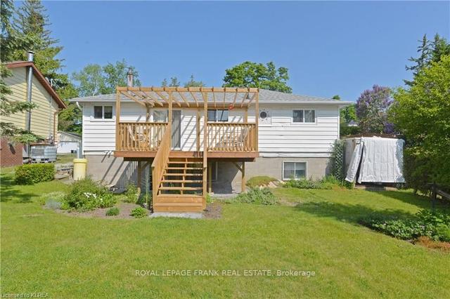 21 Leslie Frost Lane, House detached with 2 bedrooms, 1 bathrooms and 4 parking in Kawartha Lakes ON | Image 20