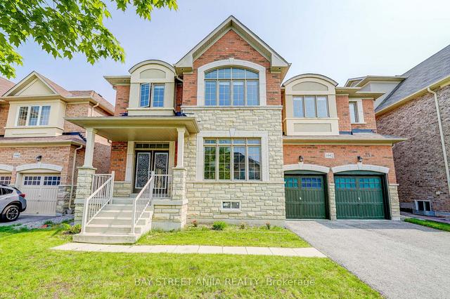 1042 Wilbur Pipher Circ, House detached with 4 bedrooms, 4 bathrooms and 6 parking in Newmarket ON | Image 1