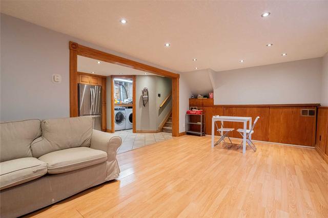 207 Christopher Dr, House detached with 3 bedrooms, 2 bathrooms and 3 parking in Cambridge ON | Image 36