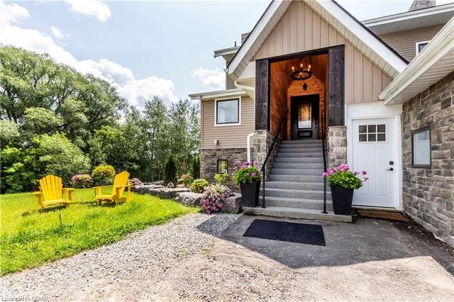 6973 Seventh Line, House detached with 3 bedrooms, 5 bathrooms and 22 parking in New Tecumseth ON | Image 32