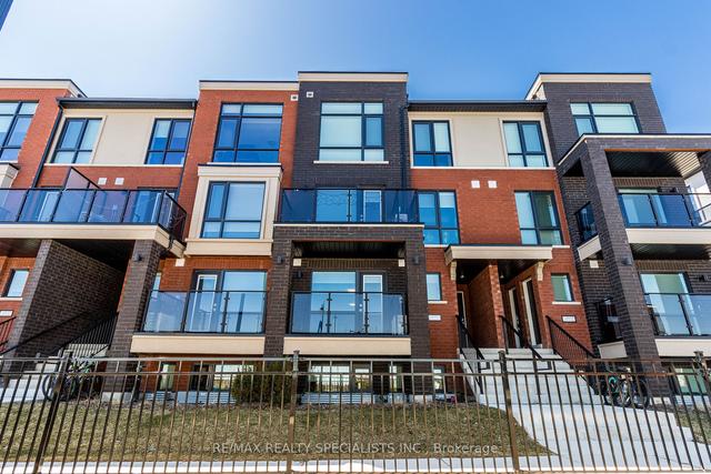 18 - 165 Veterans Dr, Townhouse with 2 bedrooms, 2 bathrooms and 1 parking in Brampton ON | Image 1