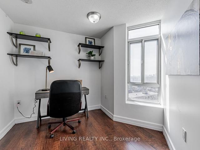 1003 - 15 Maplewood Ave, Condo with 1 bedrooms, 1 bathrooms and 0 parking in Toronto ON | Image 4