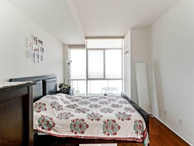 2510 - 220 Burnhamthorpe Rd, Condo with 1 bedrooms, 2 bathrooms and 2 parking in Mississauga ON | Image 15