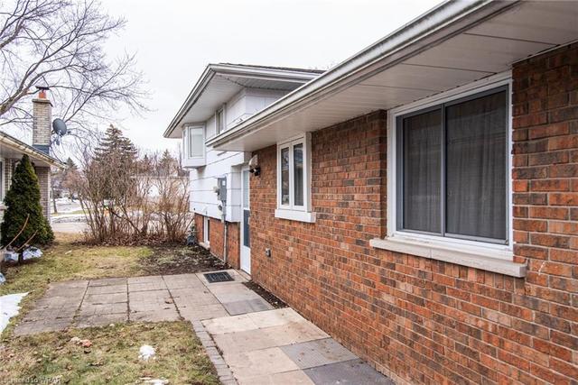 327 Overlea Drive, House detached with 4 bedrooms, 2 bathrooms and 3 parking in Kitchener ON | Image 28