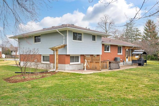 54 Valley Rd, House detached with 3 bedrooms, 2 bathrooms and 16 parking in St. Catharines ON | Image 22