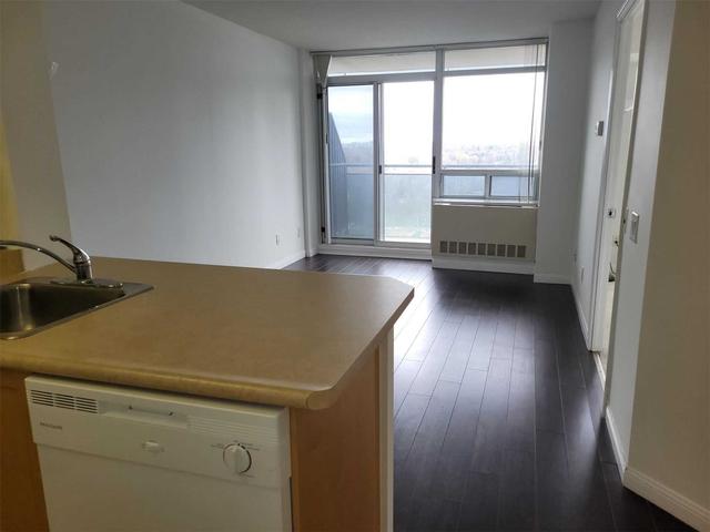 1807 - 153 Beecroft Rd, Condo with 1 bedrooms, 1 bathrooms and 1 parking in Toronto ON | Image 11