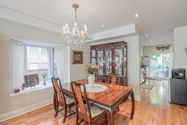 158 Wineva Ave, House semidetached with 3 bedrooms, 3 bathrooms and 1 parking in Toronto ON | Image 7