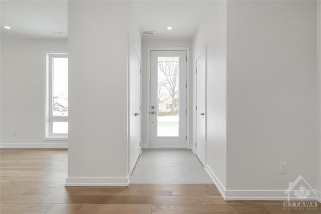 1074 Prince Street, Home with 5 bedrooms, 5 bathrooms and 3 parking in Ottawa ON | Image 4