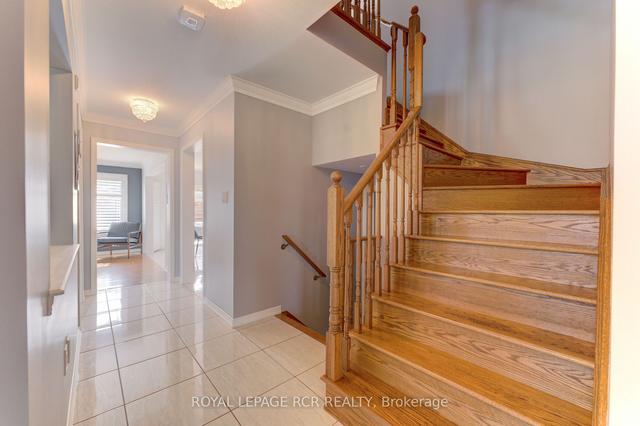 12 Bolster Rd, House detached with 4 bedrooms, 3 bathrooms and 4 parking in Brantford ON | Image 6