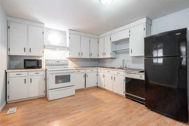 85 Adam St, House detached with 3 bedrooms, 1 bathrooms and 3 parking in Cambridge ON | Image 36