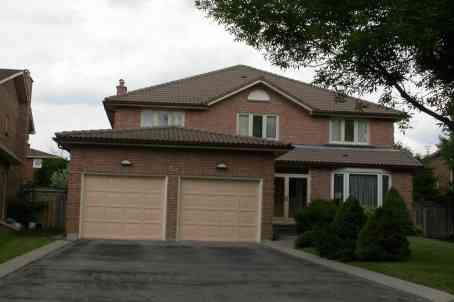 79 Long Island Cres, House detached with 4 bedrooms, 3 bathrooms and 4 parking in Markham ON | Image 1