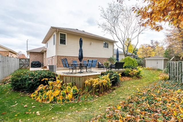 8020 Grossi Crt, House detached with 3 bedrooms, 2 bathrooms and 6 parking in Niagara Falls ON | Image 24