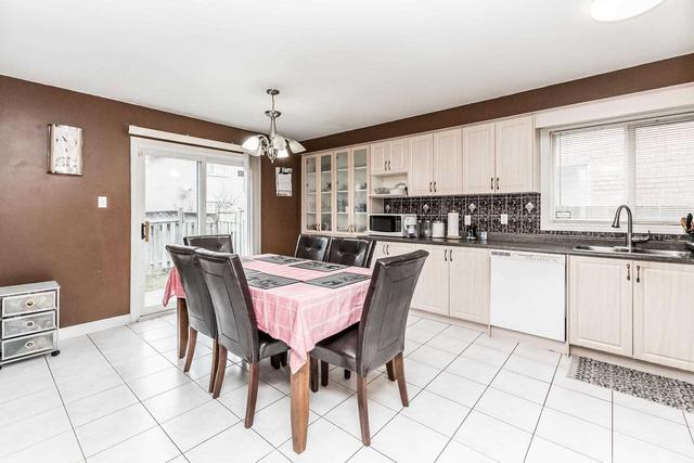 10 Dragon Tree Cres, House detached with 4 bedrooms, 4 bathrooms and 8 parking in Brampton ON | Image 6