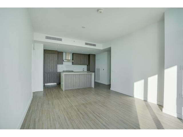 3202 - 2311 Beta Avenue, Condo with 3 bedrooms, 2 bathrooms and null parking in Burnaby BC | Image 2
