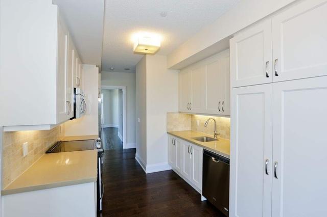 801 - 2 Old Mill Dr, Condo with 2 bedrooms, 2 bathrooms and 1 parking in Toronto ON | Image 21
