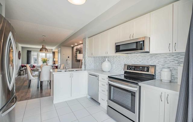 51 - 2500 Hill Rise Crt, Townhouse with 3 bedrooms, 3 bathrooms and 1 parking in Oshawa ON | Image 7