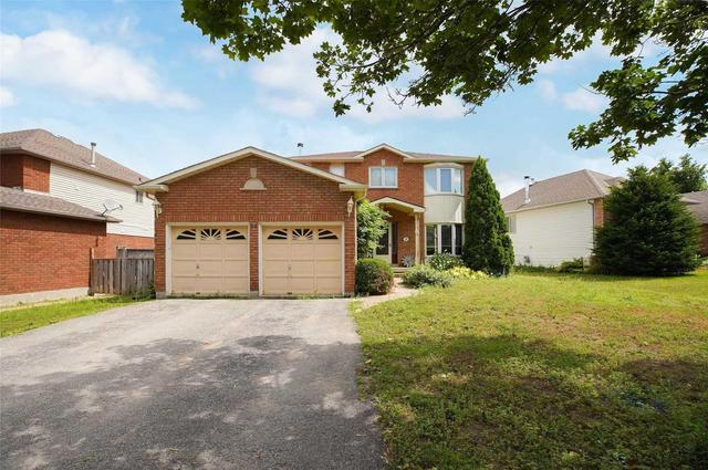 59 Neelands St, House detached with 3 bedrooms, 4 bathrooms and 5 parking in Barrie ON | Image 1