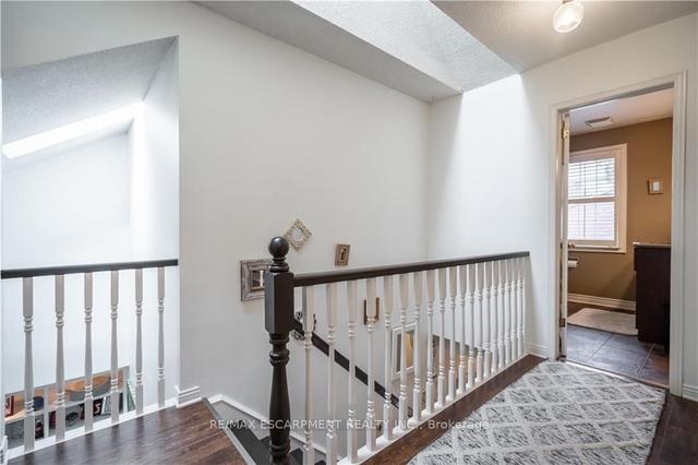 15 - 105 Wilson St W, Townhouse with 3 bedrooms, 2 bathrooms and 2 parking in Hamilton ON | Image 7
