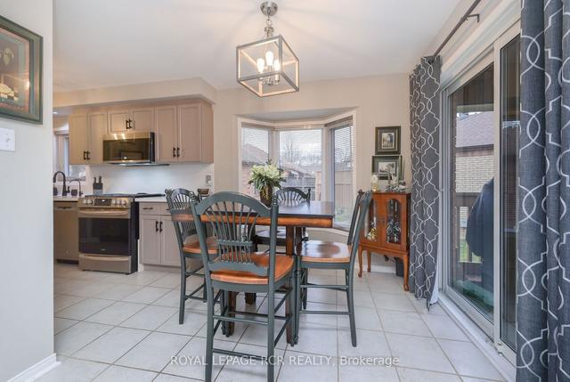 147 Riverview Rd, Condo with 2 bedrooms, 3 bathrooms and 3 parking in New Tecumseth ON | Image 3