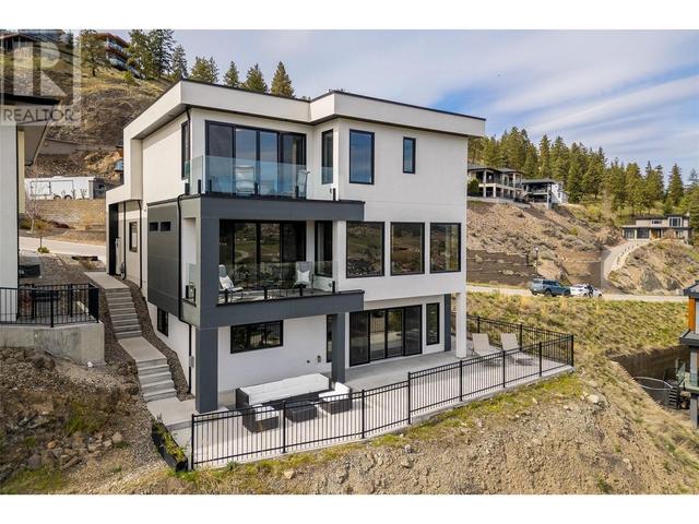 737 Highpointe Drive, House detached with 4 bedrooms, 3 bathrooms and 5 parking in Kelowna BC | Image 7