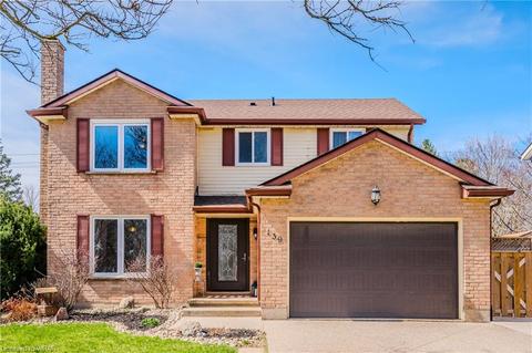 139 Sunpoint Crescent, House detached with 3 bedrooms, 2 bathrooms and 3 parking in Waterloo ON | Card Image