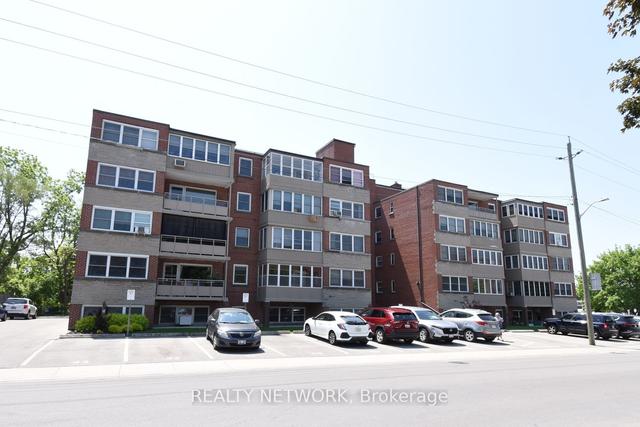 402 - 9 Grant Blvd, Condo with 2 bedrooms, 1 bathrooms and 1 parking in Hamilton ON | Image 20