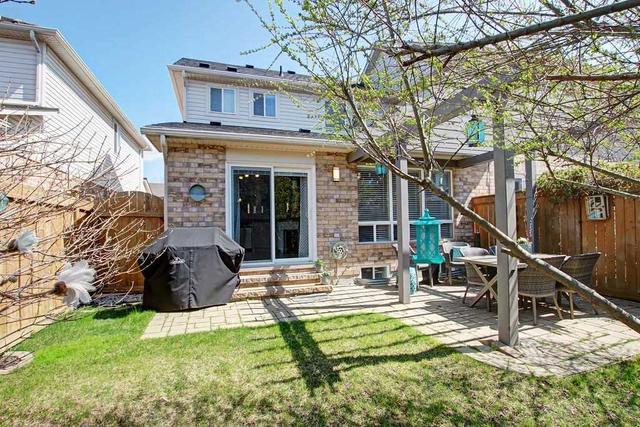 4049 Gunby Cres, House attached with 3 bedrooms, 3 bathrooms and 2 parking in Burlington ON | Image 32