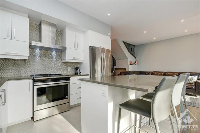 20 Aquamarine Private, Home with 4 bedrooms, 4 bathrooms and 2 parking in Ottawa ON | Image 11