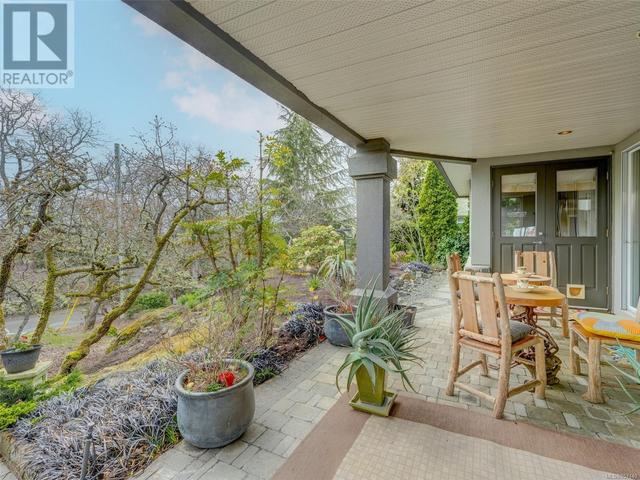 3450 Lord Nelson Way, House detached with 4 bedrooms, 3 bathrooms and 6 parking in Saanich BC | Image 54