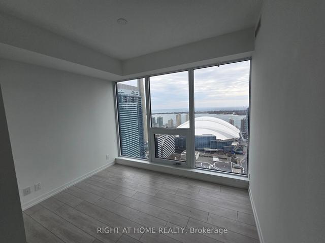 4302 - 55 Mercer St, Condo with 3 bedrooms, 2 bathrooms and 0 parking in Toronto ON | Image 32