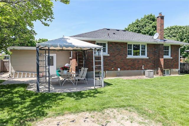 96 Royal Manor Drive, House detached with 4 bedrooms, 2 bathrooms and 8 parking in St. Catharines ON | Image 47